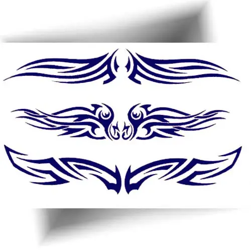 tatouage-au-jagua-tribal-mikiti-tattoo Planche de tatouages temporaires jagua avec trois motifs tribaux, à appliquer ensemble ou séparément, bleu nuit et réalistes, pour une tenue de 8 à 15 jours.